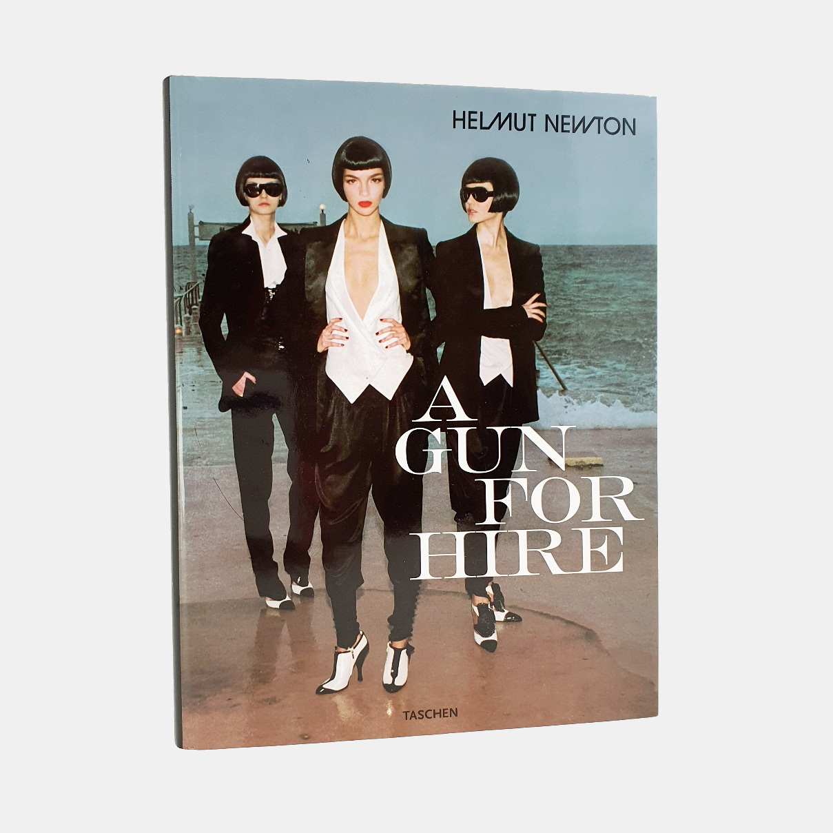 Helmut Newton. A Gun for Hire | Beaux Books